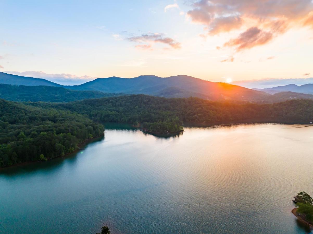 Retreat On The Lake Hiawassee Extérieur photo
